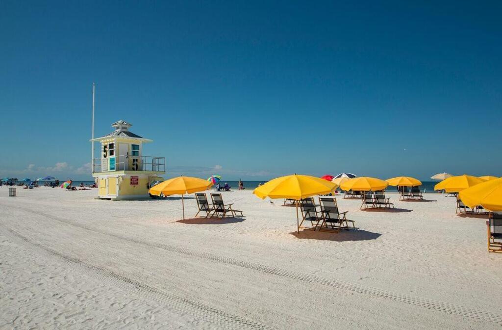 Captain Clearwater Beach Bagian luar foto